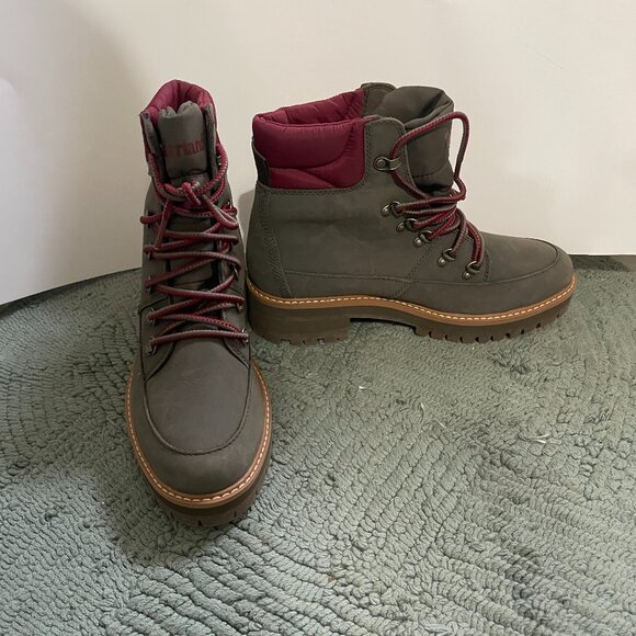 Timberland Shoes - Timberland Courmayeur Valley Waterproof Leather & Fabric Hiking Boots, Size 9